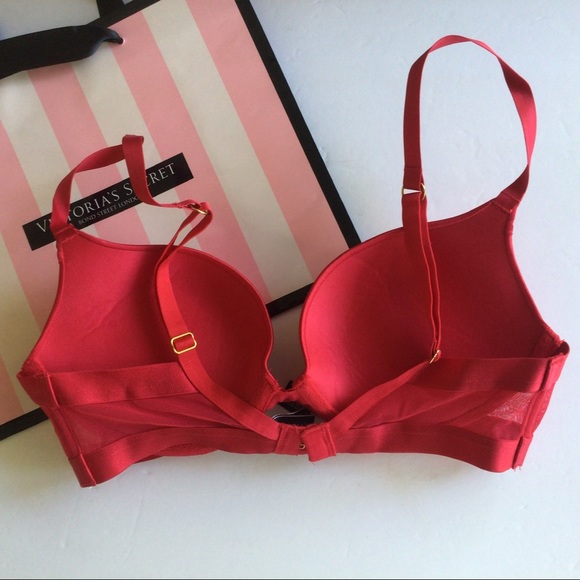 VICTORIAS SECRET VERY SEXY PUSH UP BRA RED… - Picture 3 of 15
